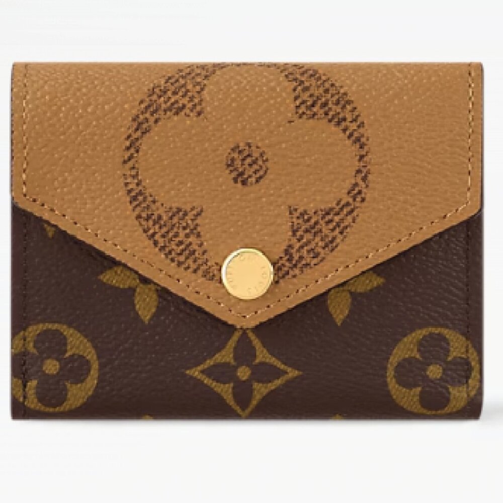 Louis Vuitton Zoe Wallet - EUC 100% Authentic